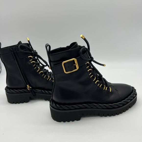 Authentic NEW Valentino Garavani Combat boots - Picture 6 of 15